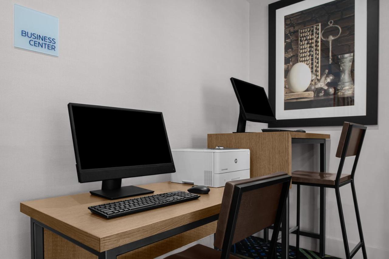 Holiday Inn Express & Suites Woodside Laguardia Airport New York Buitenkant foto
