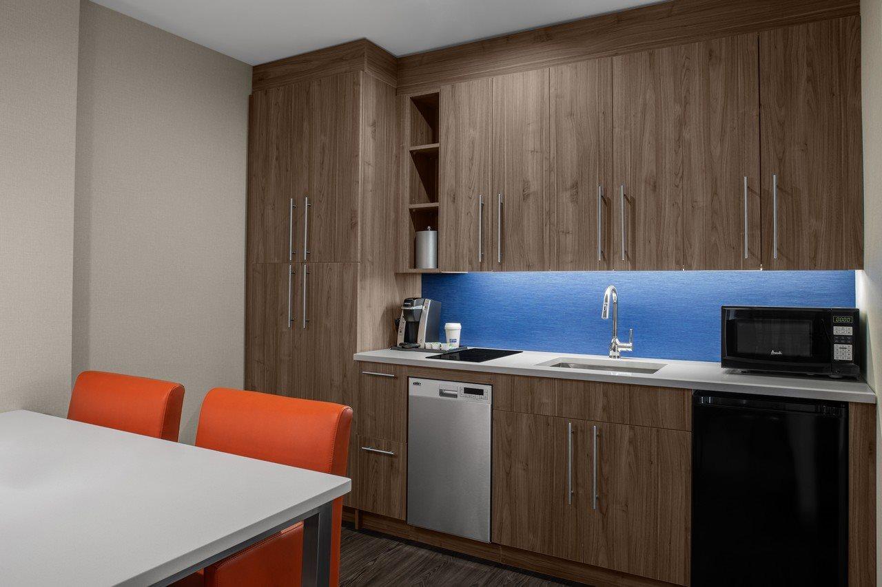 Holiday Inn Express & Suites Woodside Laguardia Airport New York Buitenkant foto